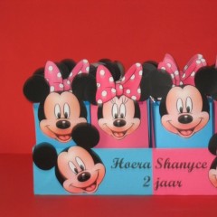 Mickey en minnie traktatie uitdeeldoos.