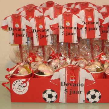 Uitdeeldoos Ajax.