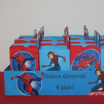 Spiderman/Spiderwoman uitdeeldoos.