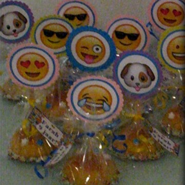 Emoji traktatie cakeje