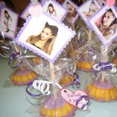 Ariana cakejes